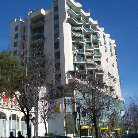 Sun Tower-Center Of Tirana Leilighet Eksteriør bilde