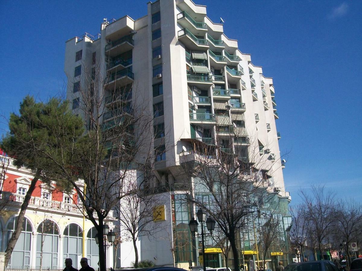 Sun Tower-Center Of Tirana Leilighet Eksteriør bilde